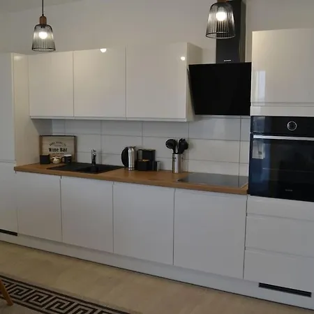 New Modern Near Old Town - Private Parking Zadar