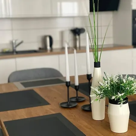 Apartment New Modern Near Old Town - Private Parking *