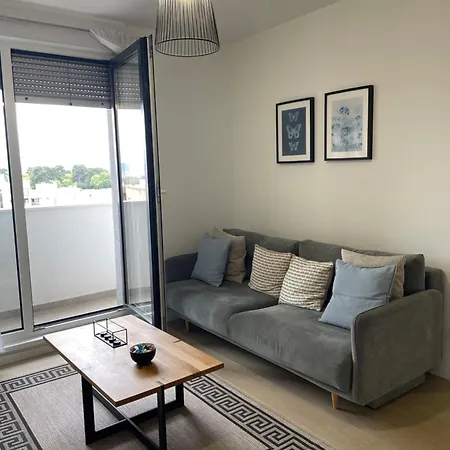 New Modern Near Old Town - Private Parking Zadar